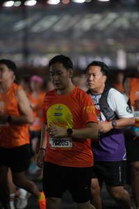 BIB: 72205, 211
                            <button type="button" onclick="openModal(21023653)" class="btn btn-primary btn-sm float-right btn-popup" data-toggle="modal" data-target=".modal-high-quality">
                        <i class="fas fa-shopping-cart"></i> Add to Cart
                    </button>
                                            <button type="button" onclick="isThisMe(21023653, true)" class="btn btn-success btn-sm float-right btn-popup btn-isme hidden" data-toggle="tooltip" data-placement="bottom" title="นี่คือรูปของคุณใช่ไหม คลิกที่นี่เพื่อเอาเข้าอัลบั้ม">
                        <i class="fas fa-plus"></i> Add to album
                    </button>
                    <button type="button" onclick="isThisMe(21023653, false)" class="btn btn-warning btn-sm float-right btn-popup btn-isnotme hidden">
                        <i class="fas fa-ban"></i> Remove from album
                    </button>